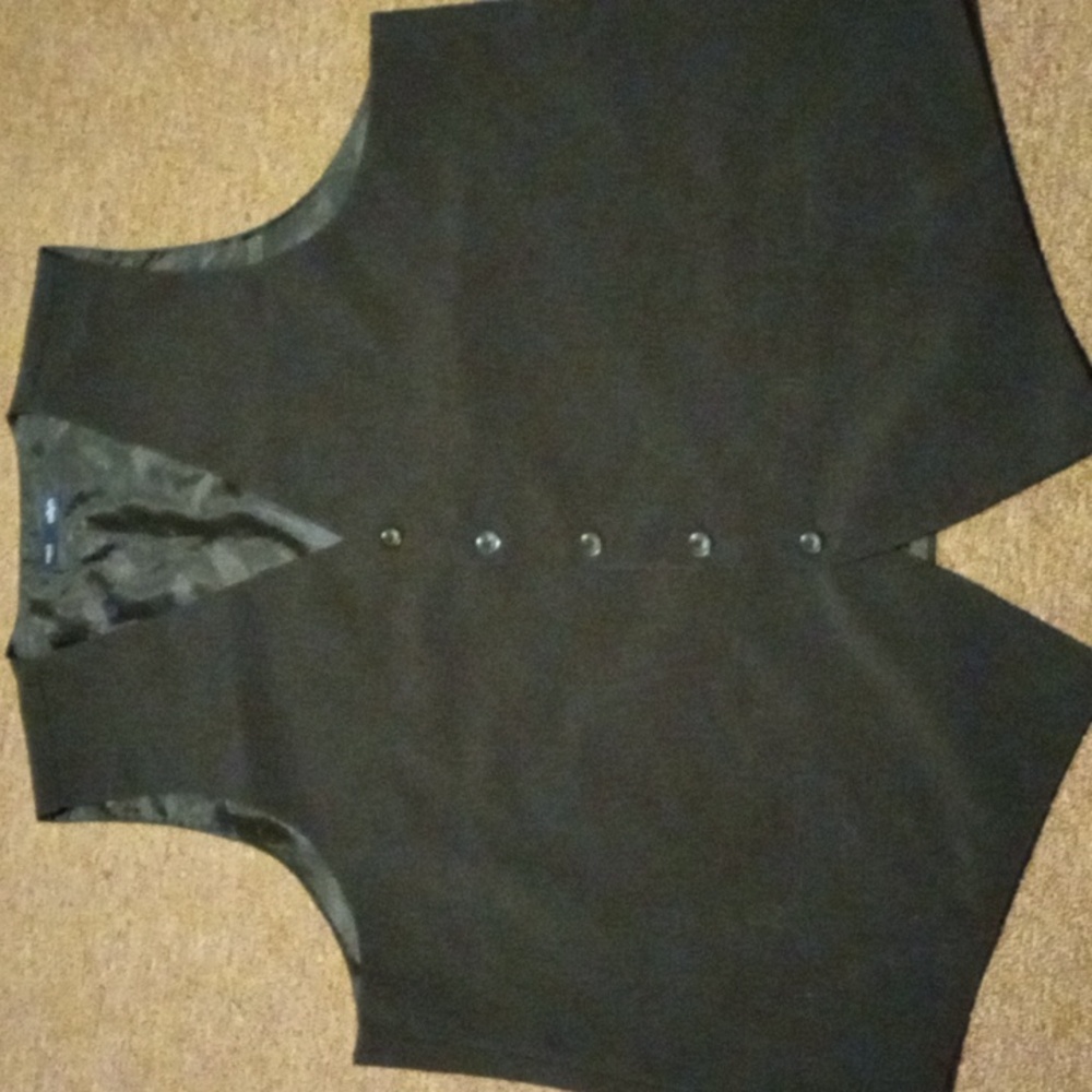 NEIL ALLYN BUTTON UP VEST BLACK XLL